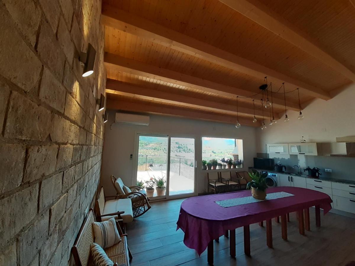 Bed and Breakfast Casa La Foradada Corbera Экстерьер фото